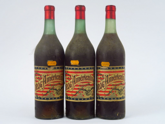 Vente aux enchères 3 VIEILLES BOUTEILLES (1 L)  GROG AMERICAIN