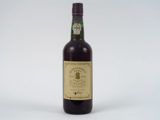 Vente aux enchères 1 BOUTEILLE PORTO QUARLES HARRIS 'PERSONAL RESERVE' MISE : 1983 - 1969