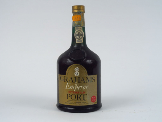Vente aux enchères 1 BOUTEILLE PORTO GRAHAMS EMPEROR 20 ANS MISE : 1973