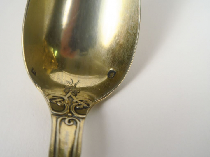 Service égoïste en argent et vermeil poinçon Minerve, à décor de caboc