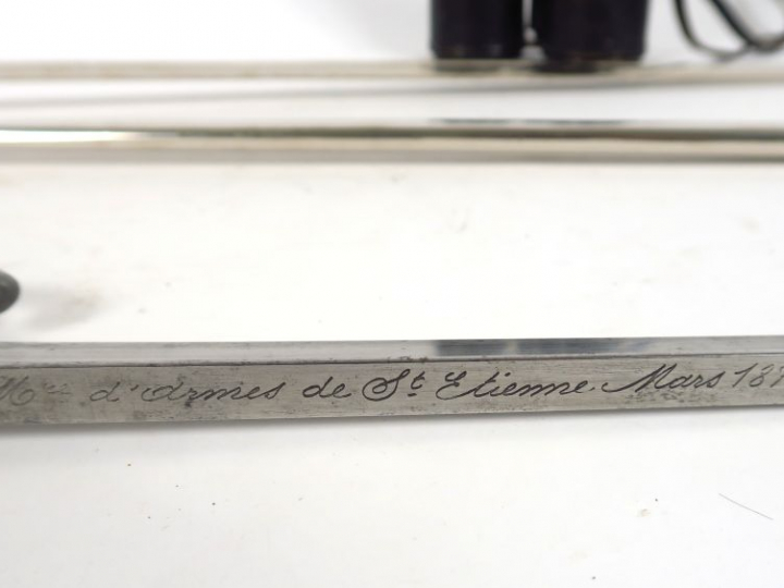 Sabre Espagnol fabriqué à Toledo, moderne, ensemble nickelé, on y join