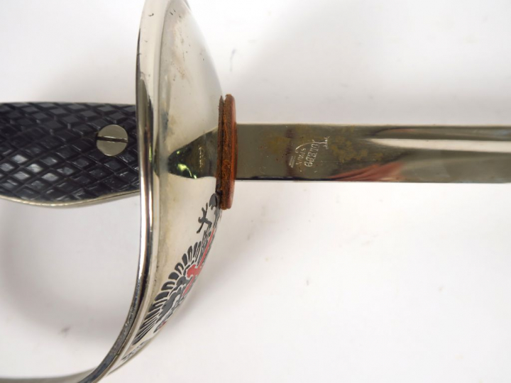 Sabre Espagnol fabriqué à Toledo, moderne, ensemble nickelé, on y join