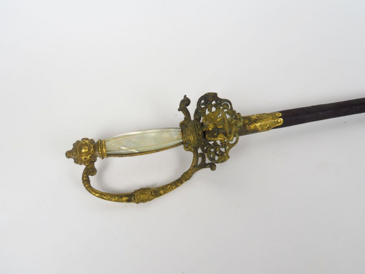 Epée de fonctionnaire impérial époque Napoleon III, lame triangulaire 