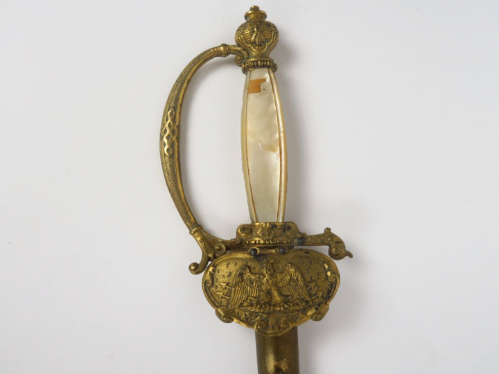 Epée de fonctionnaire impérial époque Napoleon III, lame triangulaire 