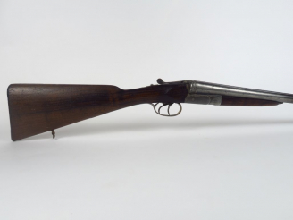 Vente aux enchères Fusil juxtaposé belge calibre 12/65,numéro 42710 systéme Anson et Dela