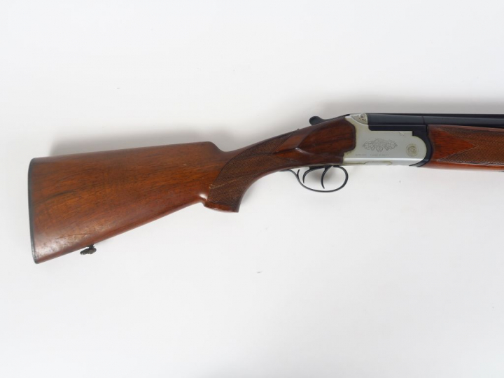 Fusil superposé calibre 12/70 FABARM modèle "LG" numéro 35757 .Bascule