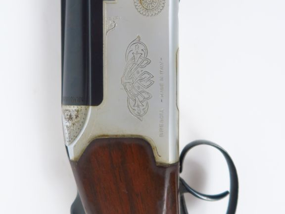 Fusil superposé calibre 12/70 FABARM modèle "LG" numéro 35757 .Bascule