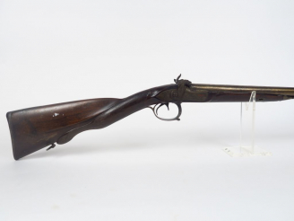 Vente aux enchères Fusil de chasse juxtaposé à percussion et platine à l'avant, arme avec