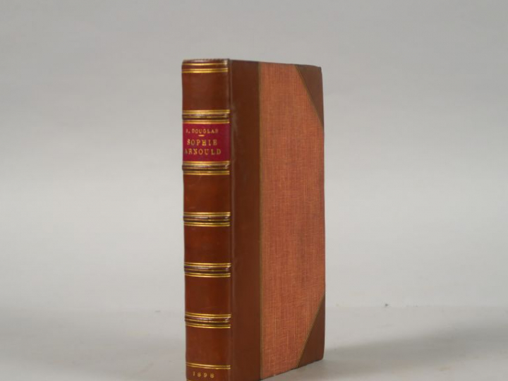 DOUGLAS (Robert). Sophie Arnould traduit par Charles Grolleau. Composi