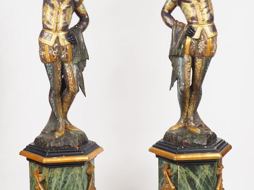Paire de porte torchères Napoléon III en bois sculpté polychrome  H. 1