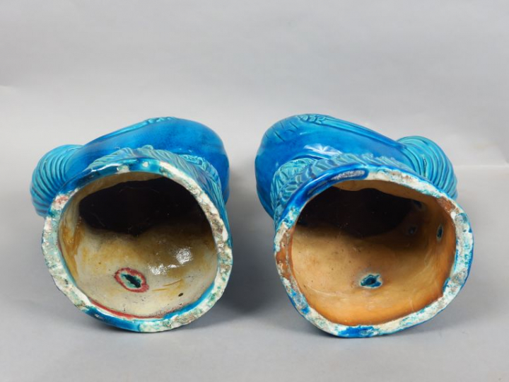 Couple de coqs en céramique émaillé turquoise. Chine, fin XIXème siècl