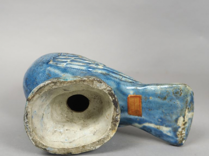 Palombe en céramique émaillée bleue. Chine, XIXème siècle. (Manque le 