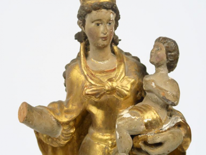 Sculpture XVIIIème en bois polychrome "Vierge à l'enfant".  H. 45 cm (