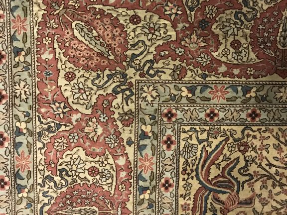 Grand tapis d'orient en soie