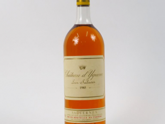 Vente aux enchères 1 MAGNUM CHÂTEAU D'YQUEM 1er CCS SAUTERNES - 1985 - BG