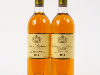 Vente aux enchères 2 BOUTEILLES CHÂTEAU SUDUIRAUT 1er CC SAUTERNES - 1988 - BG