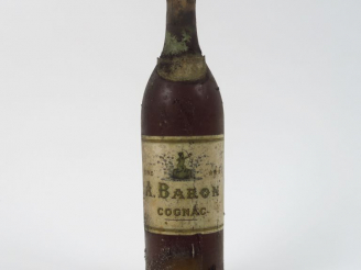 Vente aux enchères 1 VIEILLE BOUTEILLE FINE COGNAC A. BARON - BS