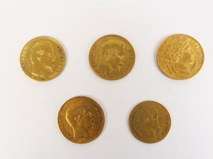 Lot comprenant : - une pièce de 20 Francs or 1851-A - une pièce de 20 