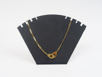 Vente aux enchères Collier en or jaune. Poids. 14,57 g