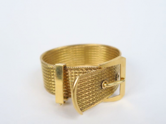 Vente aux enchères Bracelet "ceinture" en or jaune. Poids. 69 g