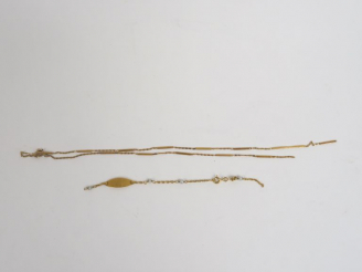 Vente aux enchères Chaine en or jaune et bracelet de baptême en or jaune et perles.  Poid