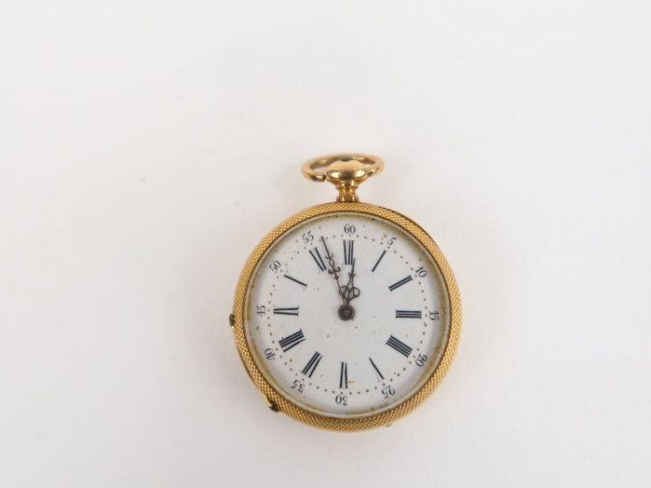 Montre de col Napoléon III en or jaune, cadran émaillé, fond gravé à d