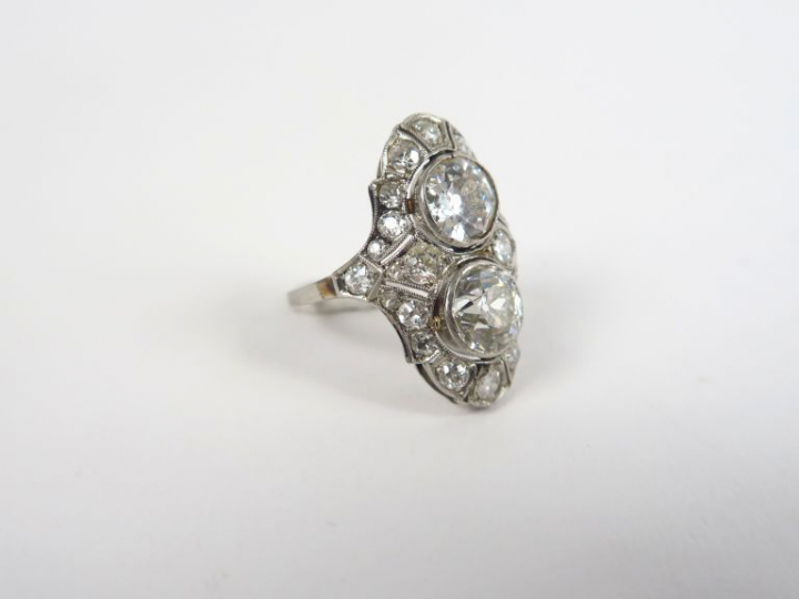 Bague Art déco "Toi Moi" en platine, ornée de deux brillants de 1,25 c