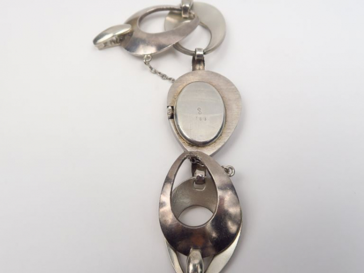 ZIEGLER.  Montre de dame en argent.  Poids. 57 g