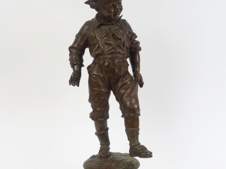 C. ANFRIE  "La première culotte" Sculpture en bronze à patine brune. H