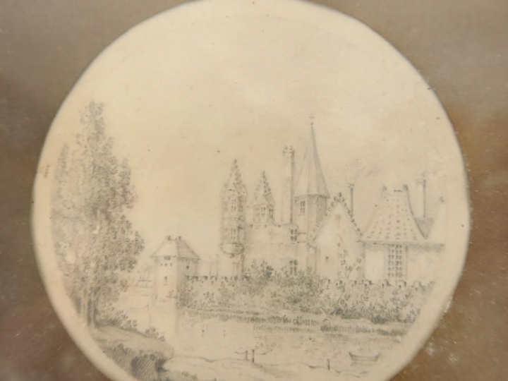 Deux dessins aux crayons en miniature. "Vues du château de Baron" Diam