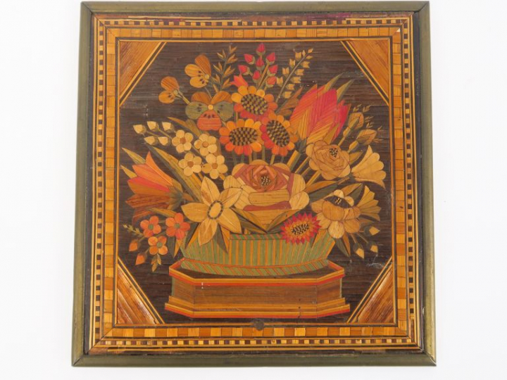 Elément de coffret XIXème en marqueterie de paille, à décor d'un papil