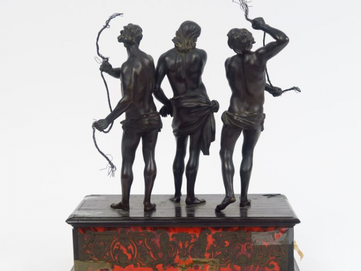 "La Flagellation du Christ" Groupe XIXème en bronze.  Socle en placage