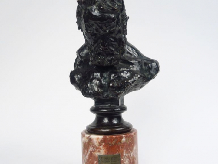 Alfredo PINA  "Portrait de Victor Hugo" Sculpture en bronze à patine b