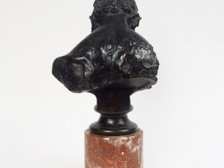 Alfredo PINA  "Portrait de Victor Hugo" Sculpture en bronze à patine b