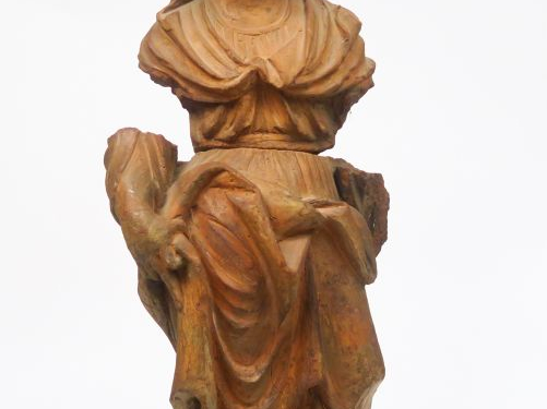 "Jeune femme en pied". Grande sculpture XVIIème en terre cuite.  H. 10