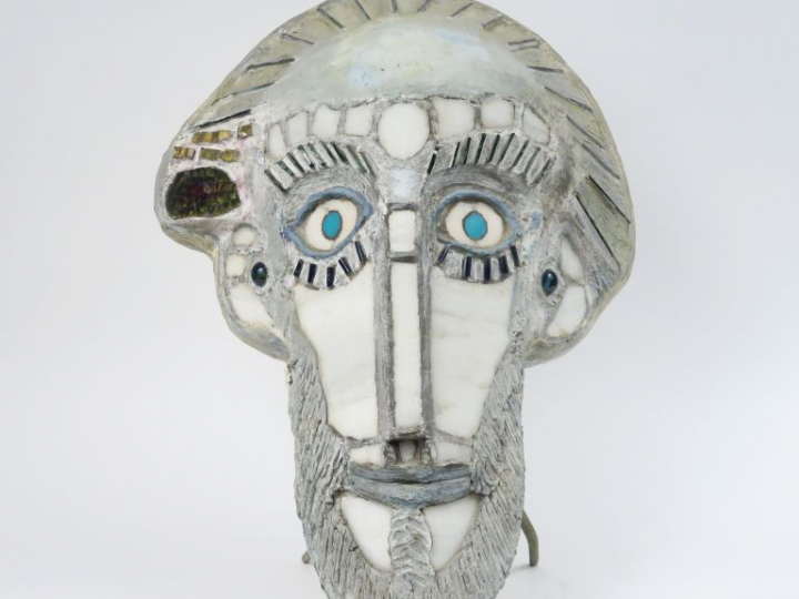Stanko KRISTIC "Masque" Sculpture en matière composite. Signée et daté