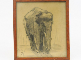 Vente aux enchères Ecole française XXème  "Elephant" Dessin au crayon.  Signé en bas à ga