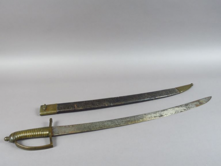 Rare sabre briquet modèle 1767 de grenadier, lame courbe plate de 595 