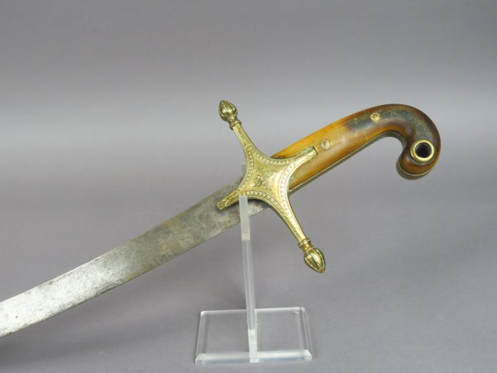 Sabre à la mameluk lame courbe plate à dos plat de 755 mm de long, mon