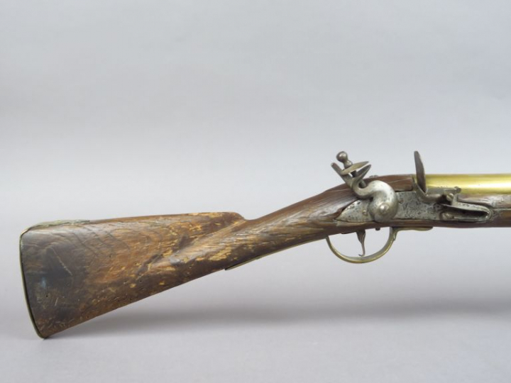 Tromblon à silex, tube bronze de 405 mm de long rond à moulures de ren