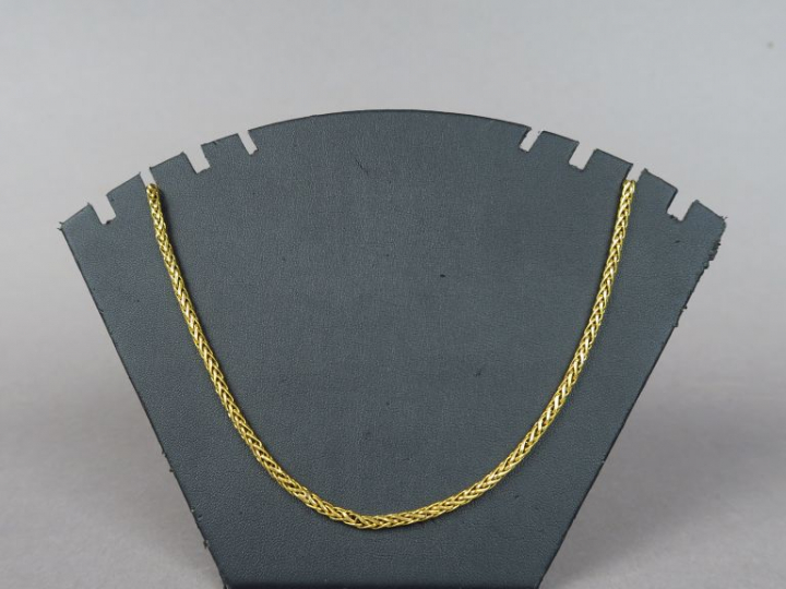 Collier articulé en or jaune, maille palmier.  Long. 70 cm  Poids. 16.
