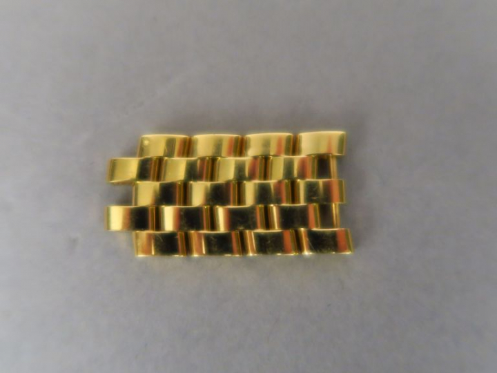 LONGINES.  Montre de dame, bracelet et boitier or.  Poids tel. 83,24 g