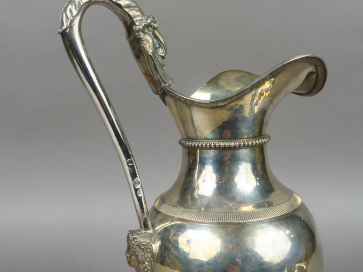 Aiguière et son bassin fin XVIIIème-début XIXème en argent.  Les deux 