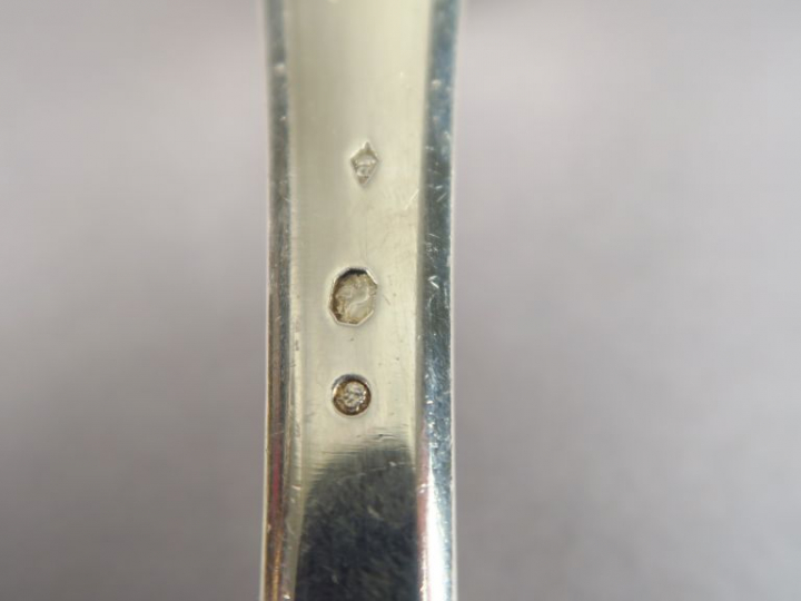 Louche en argent, poinçon au coq.  Poids. 310 g