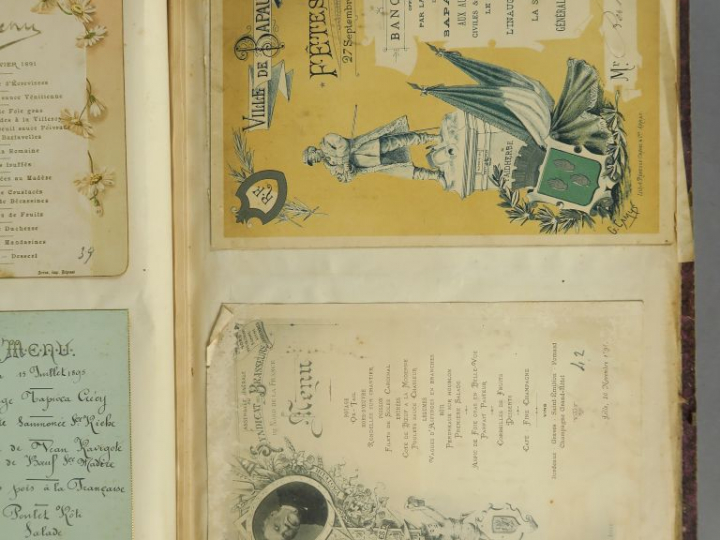 Album contenant plus de 450 menus fin XIXème et début XXème.  (quelque