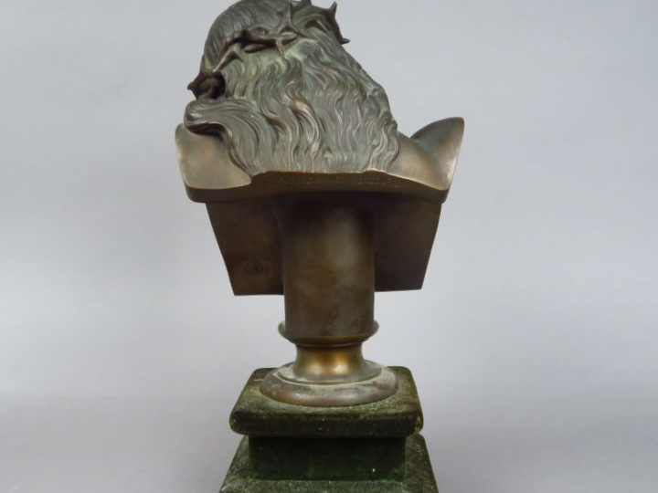 J. CLESINGER. "Christ à la couronne d'épines". Sculpture en bronze à p