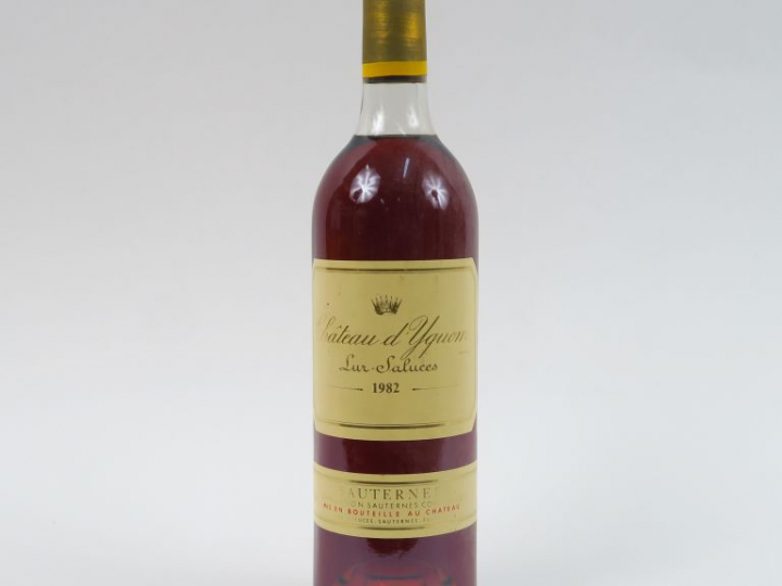 1 BOUTEILLE CHÂTEAU D'YQUEM 1er CCS SAUTERNES - 1982 - LB