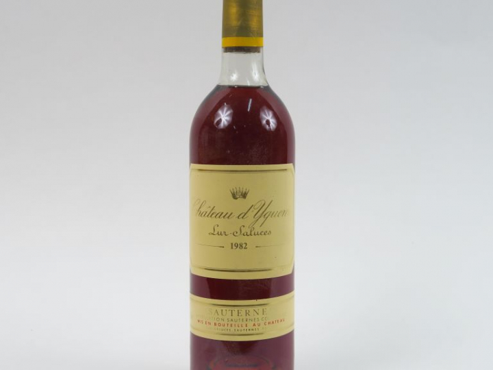 1 BOUTEILLE CHÂTEAU D'YQUEM 1er CCS SAUTERNES - 1982 - LB