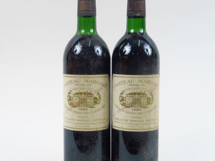 2 BOUTEILLES CHÂTEAU MARGAUX 1er GCC MARGAUX - 1980 - 1 BG/1 LB/ETLF