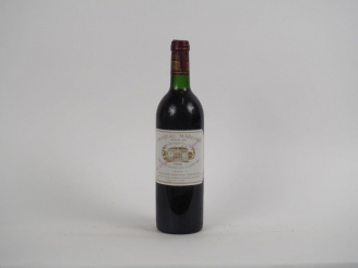 Vente aux enchères 1 BOUTEILLE CHÂTEAU MARGAUX 1er GCC MARGAUX - 1982 - BG/CAPS TL AB SUR